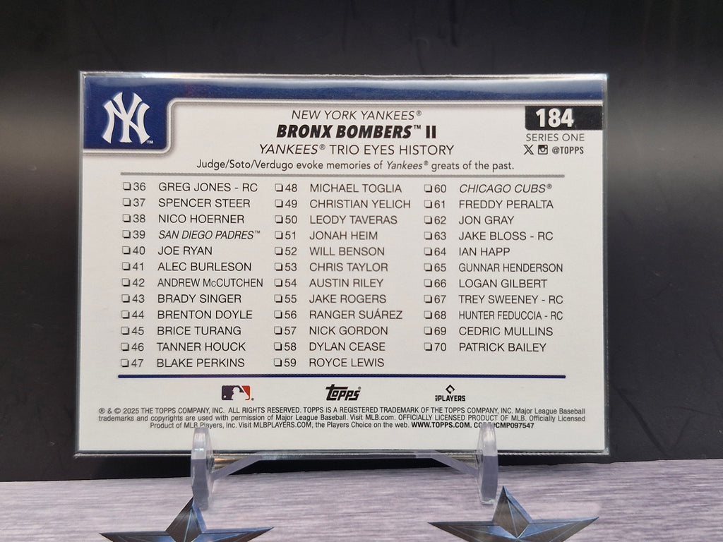 2025 Topps #184 Bronx Bombers II: Yankees Trio Eyes History Aqua Holo Foil