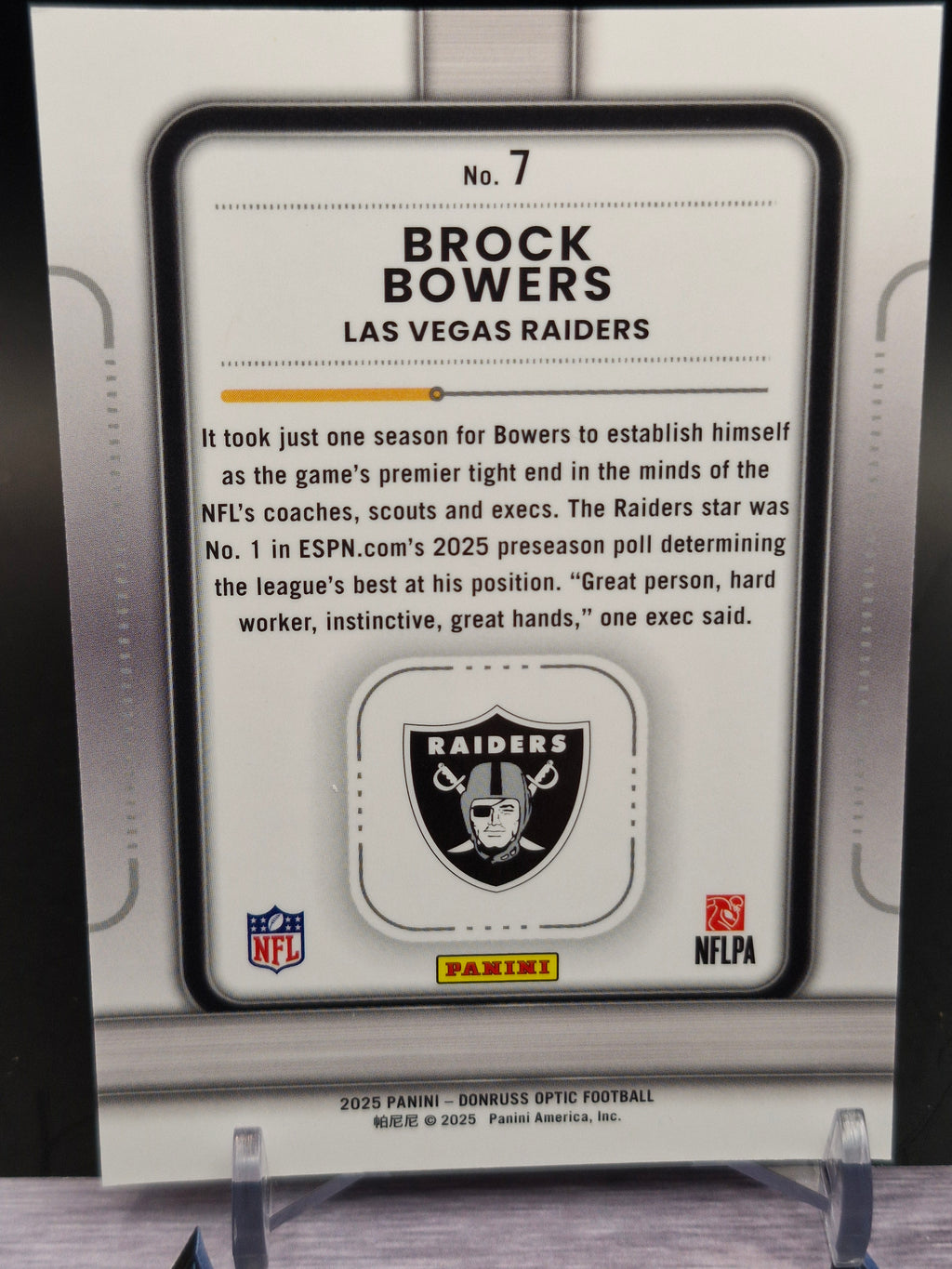 2025 Donruss Optic #7 Brock Bowers Play Action Gold Vinyl #/1