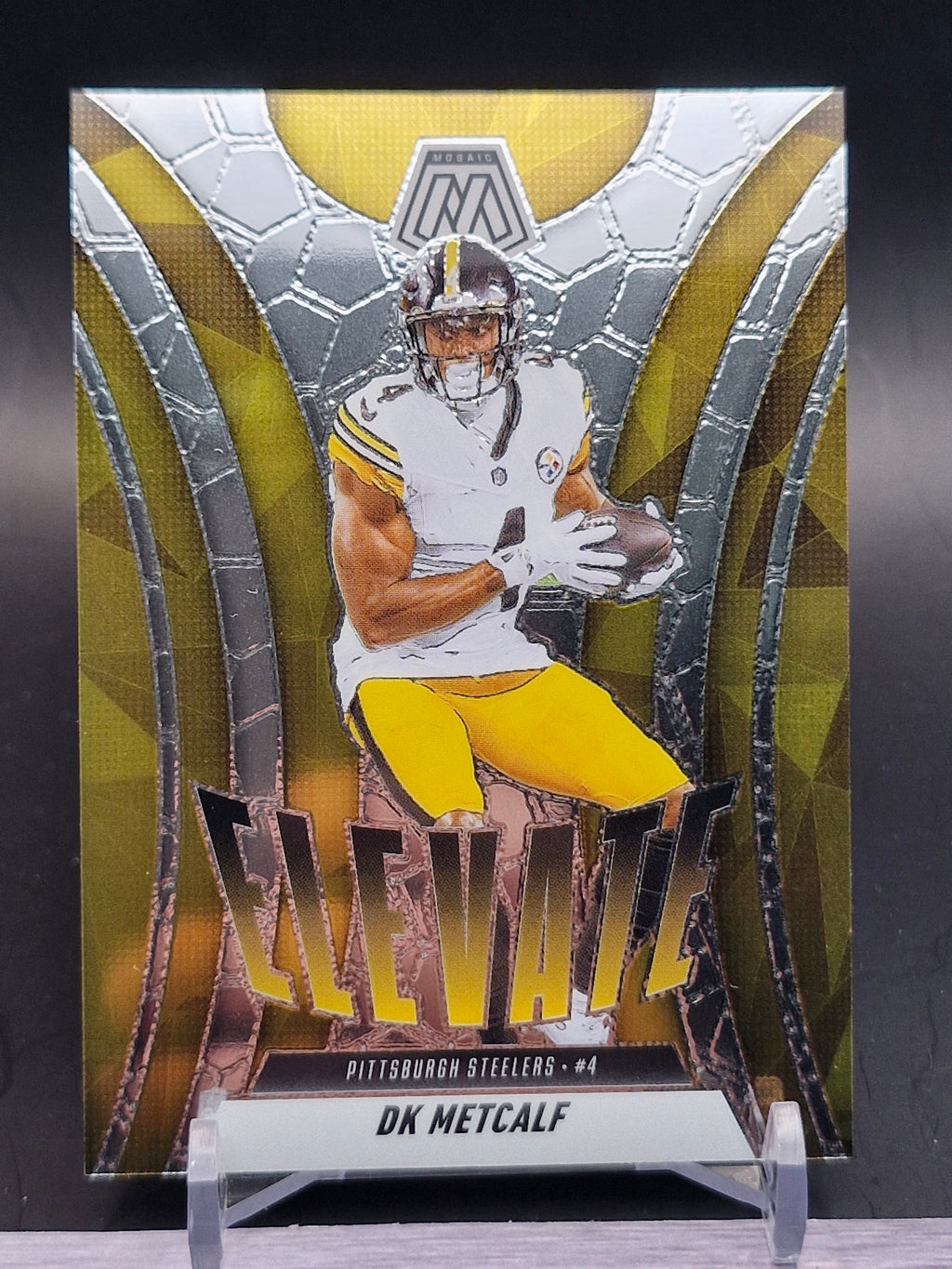 2025 Panini Mosaic #20 DK Metcalf Elevate Mosaic