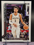 2025-26 Topps #195 Victor Wembanyama Purple Rainbow #/250