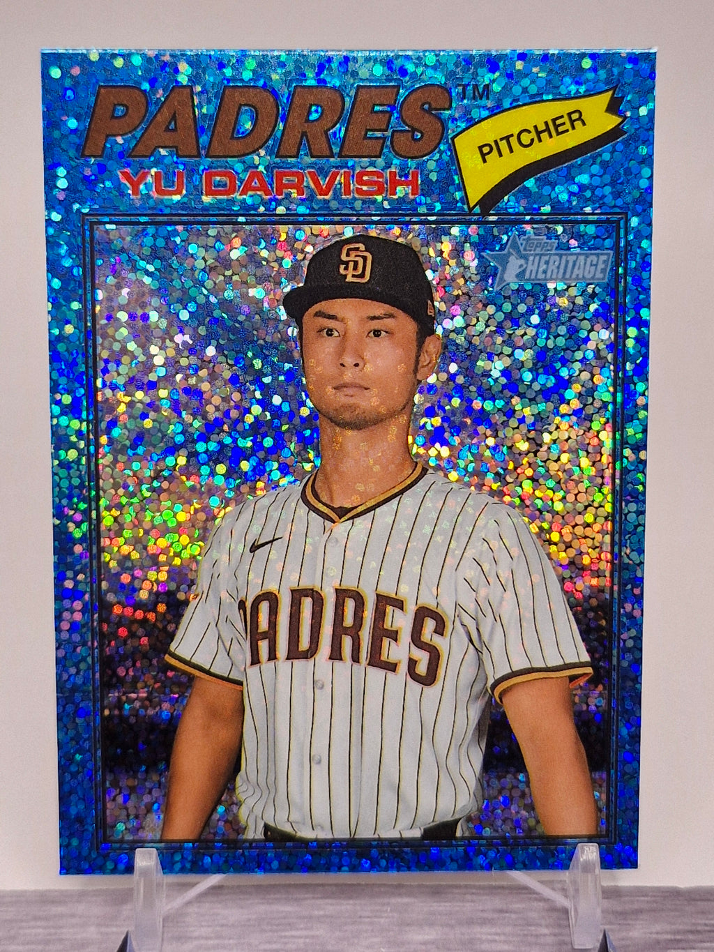 2026 Topps Heritage #120 Yu Darvish Chrome Aqua Sparkle Refractors