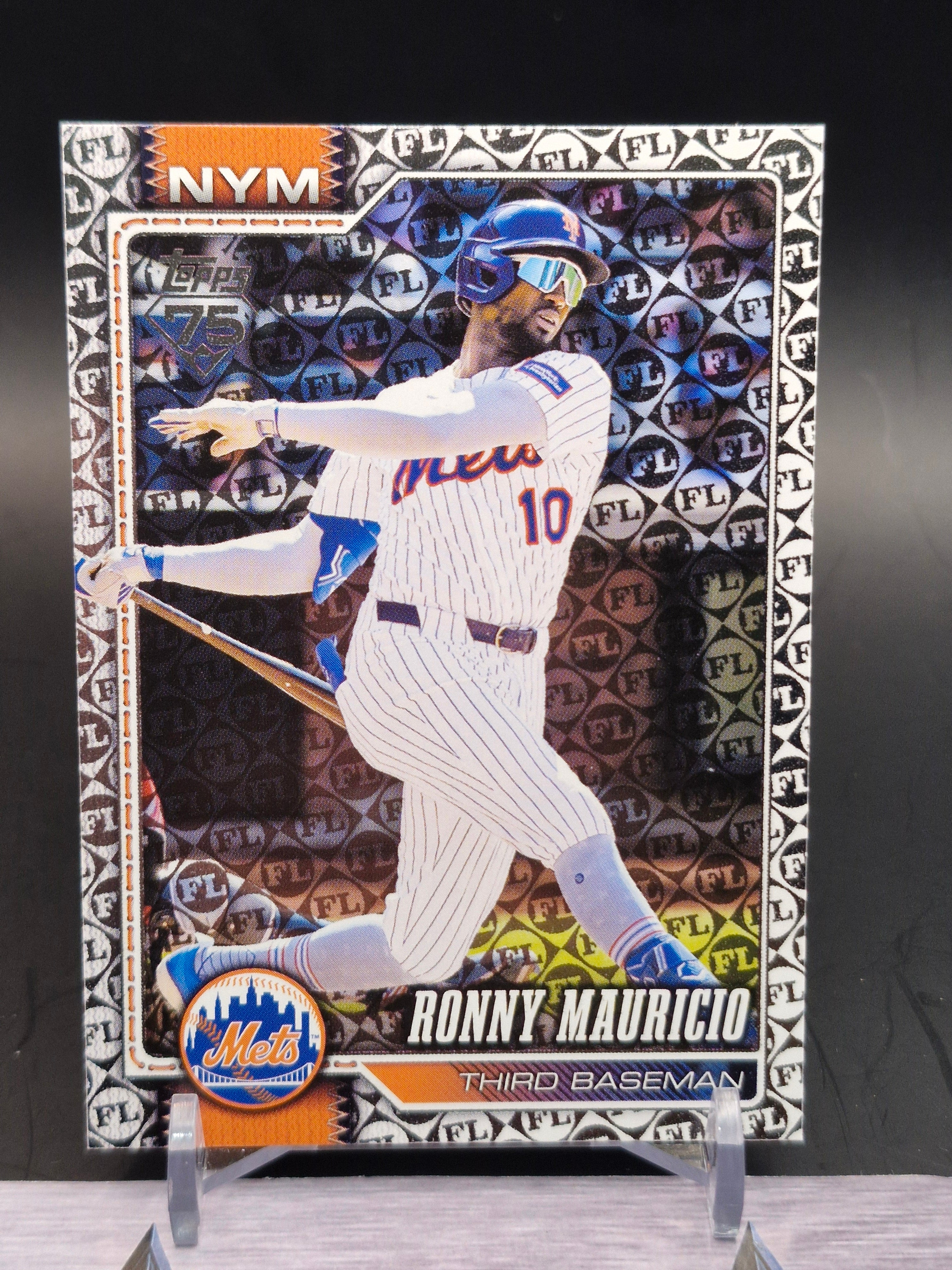 2026 Topps #159 Ronny Mauricio Topps Foil Pattern