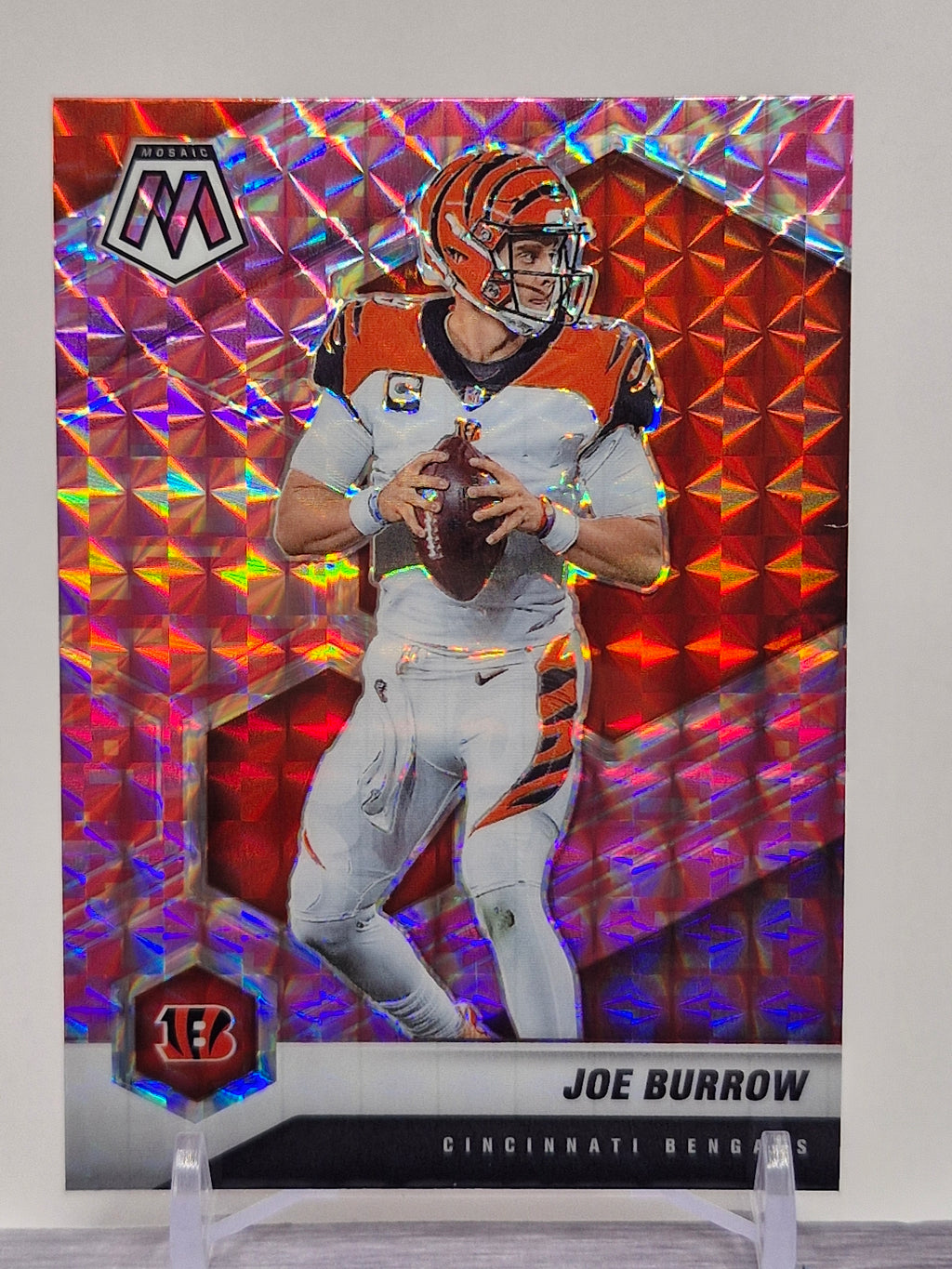 2021 Panini Mosaic #47 Joe Burrow Prizm Reactive Orange