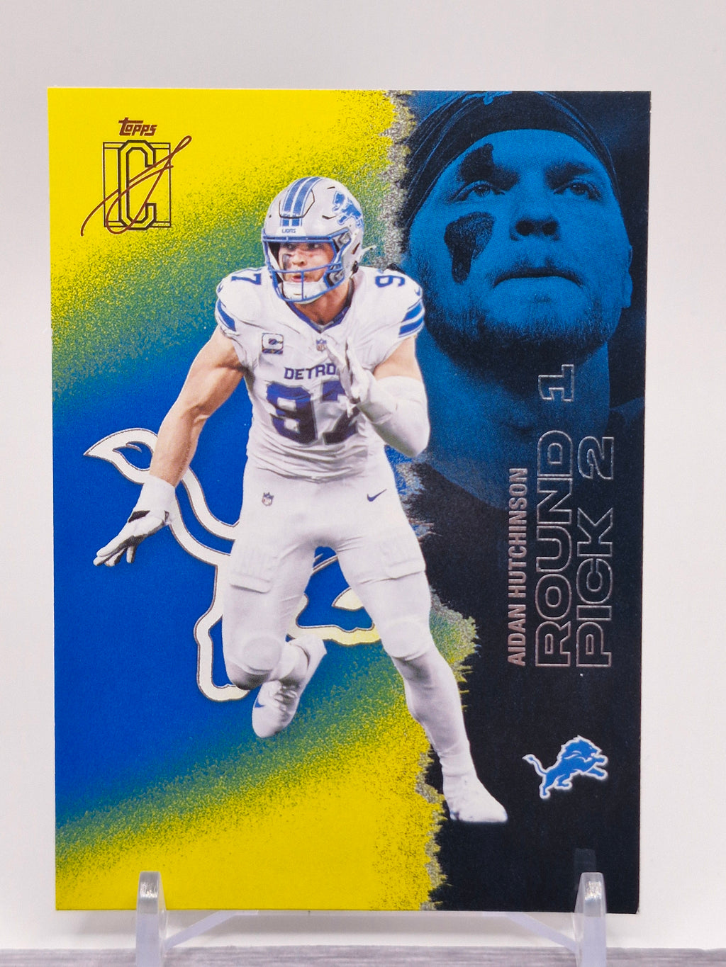 2025 Topps Signature Class #74 Aidan Hutchinson Blue & Yellow