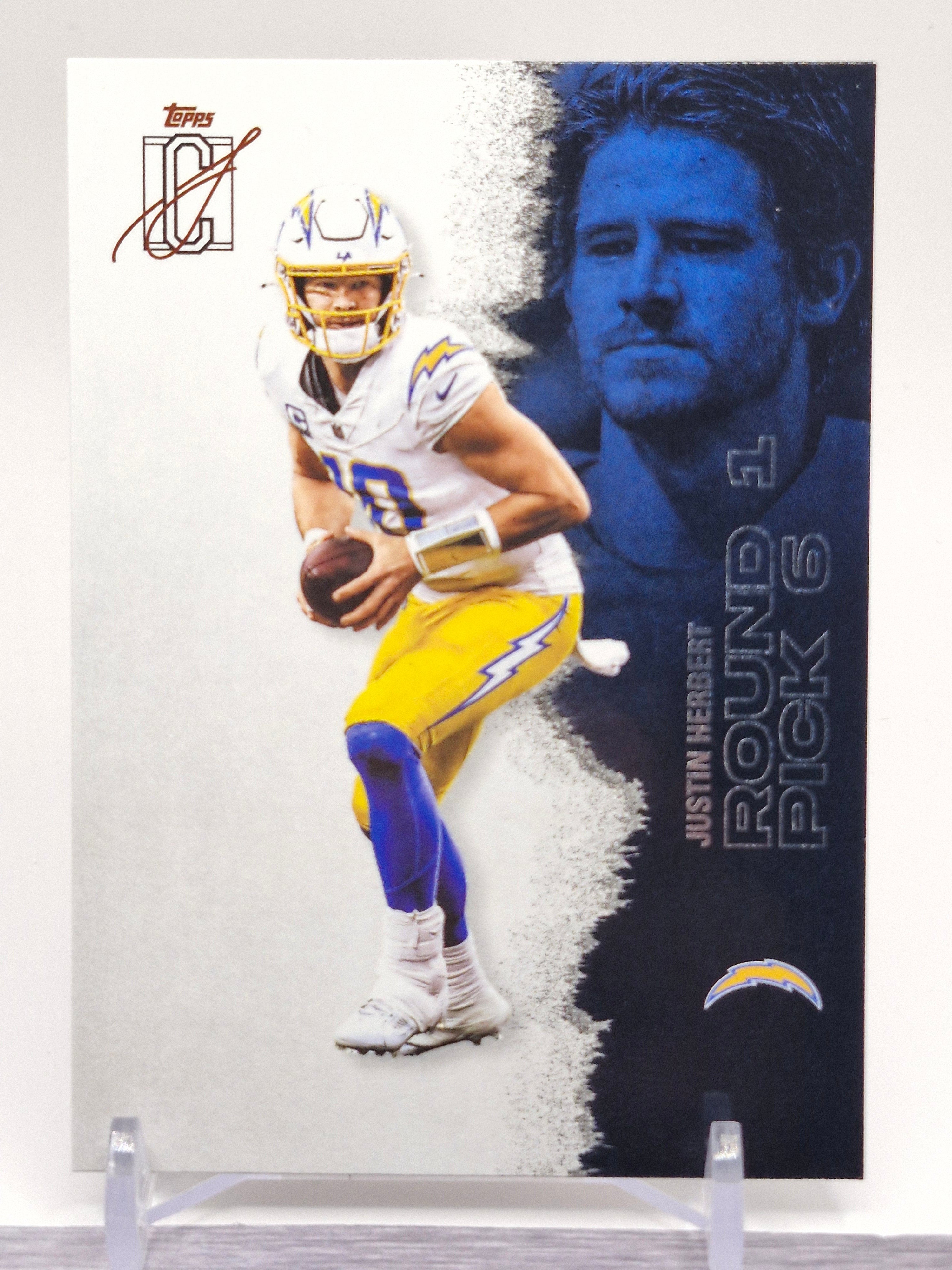 2025 Topps Signature Class #30 Justin Herbert