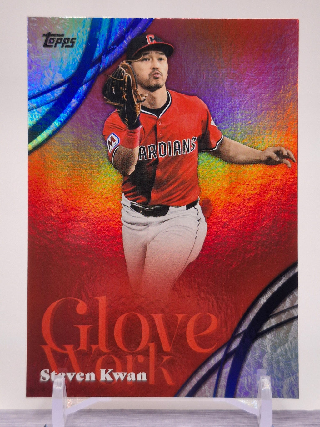2026 Topps #GW-27 Steven Kwan Glove Work
