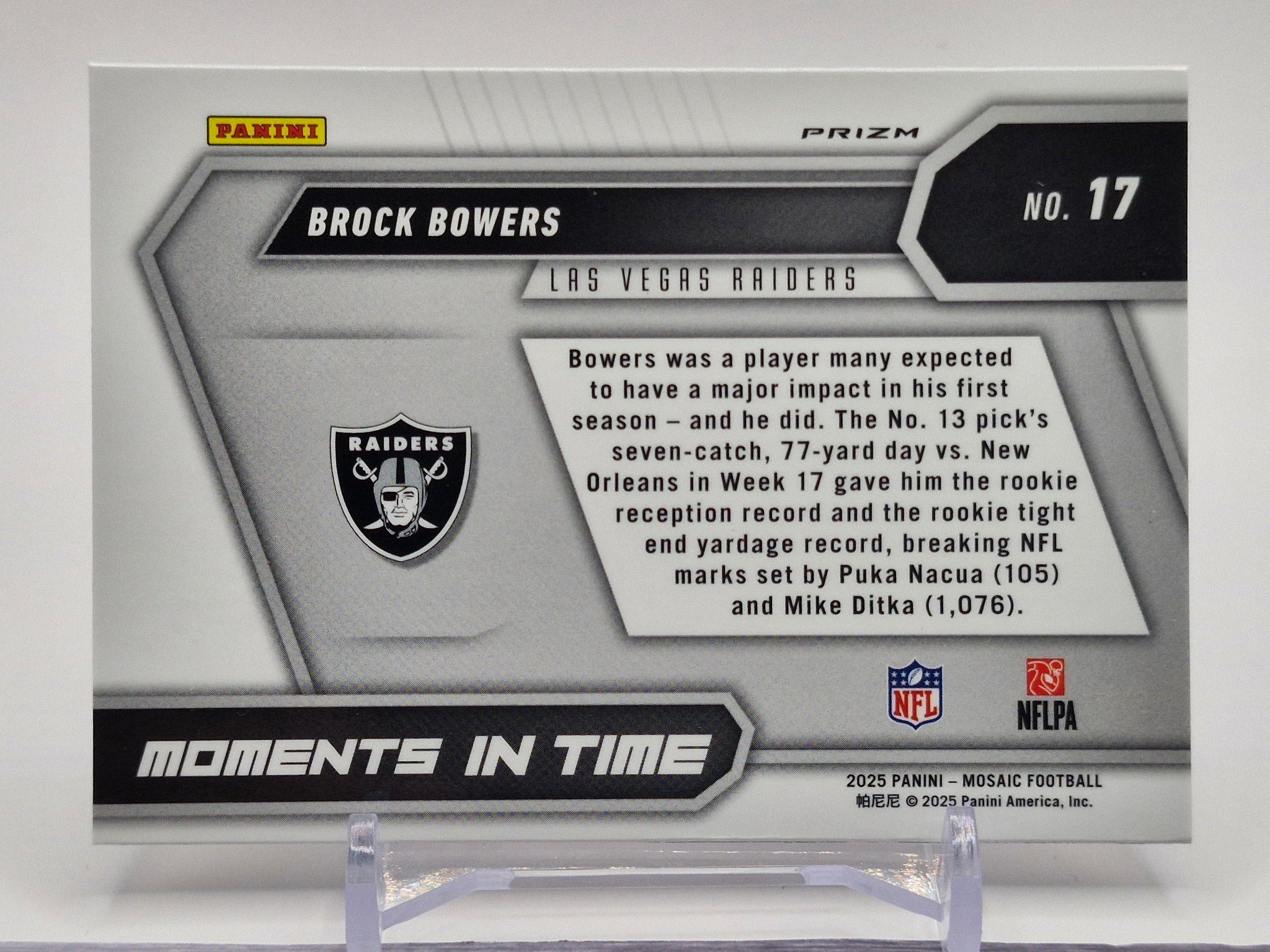 2025 Panini Mosaic #17 Brock Bowers Moments In Time Mosaic
