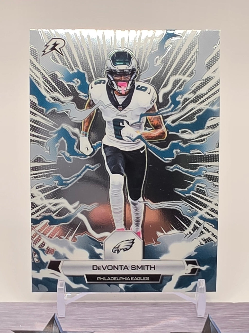 2025 Topps Resurgence #81 DeVonta Smith