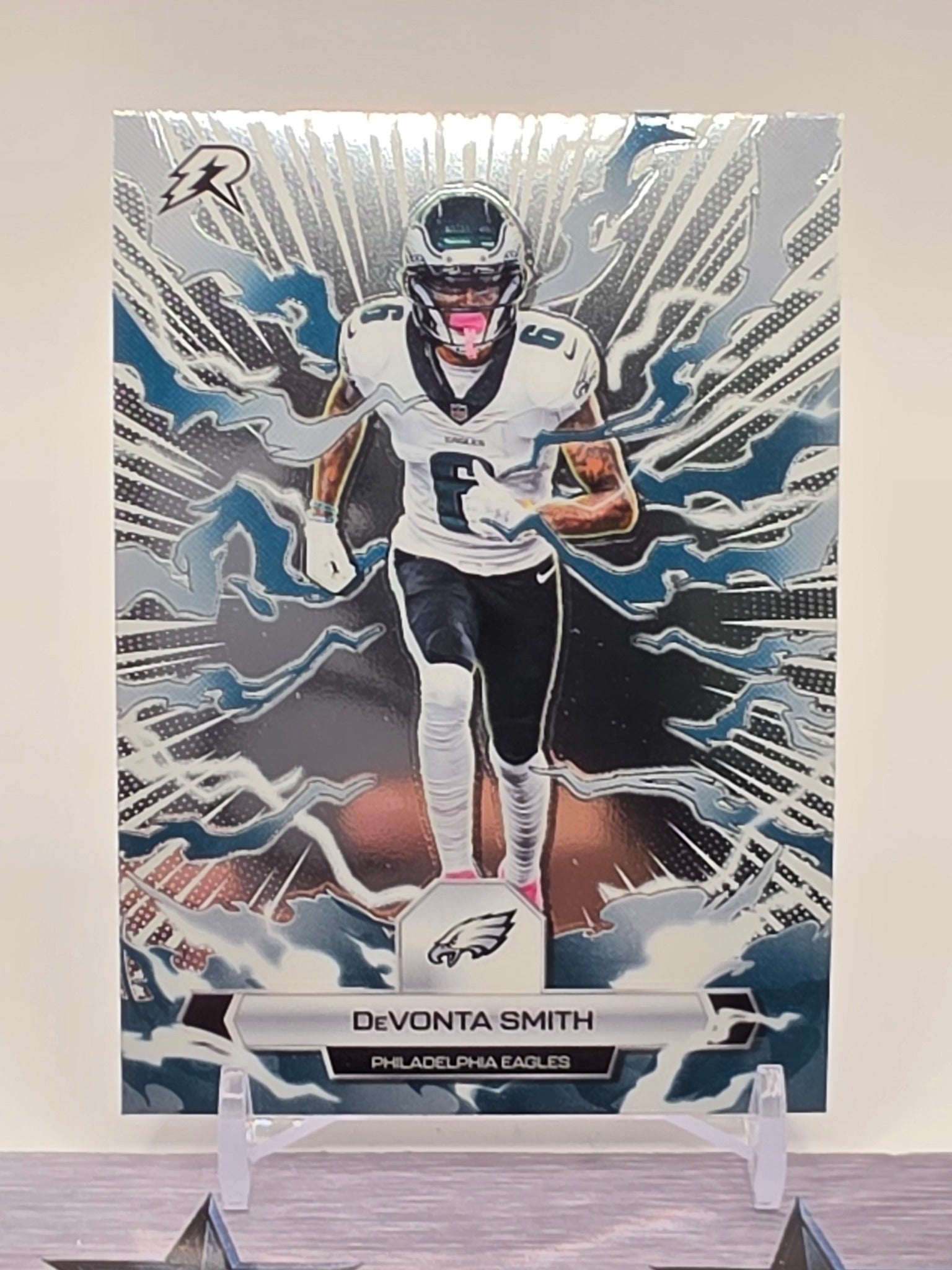 2025 Topps Resurgence #81 DeVonta Smith