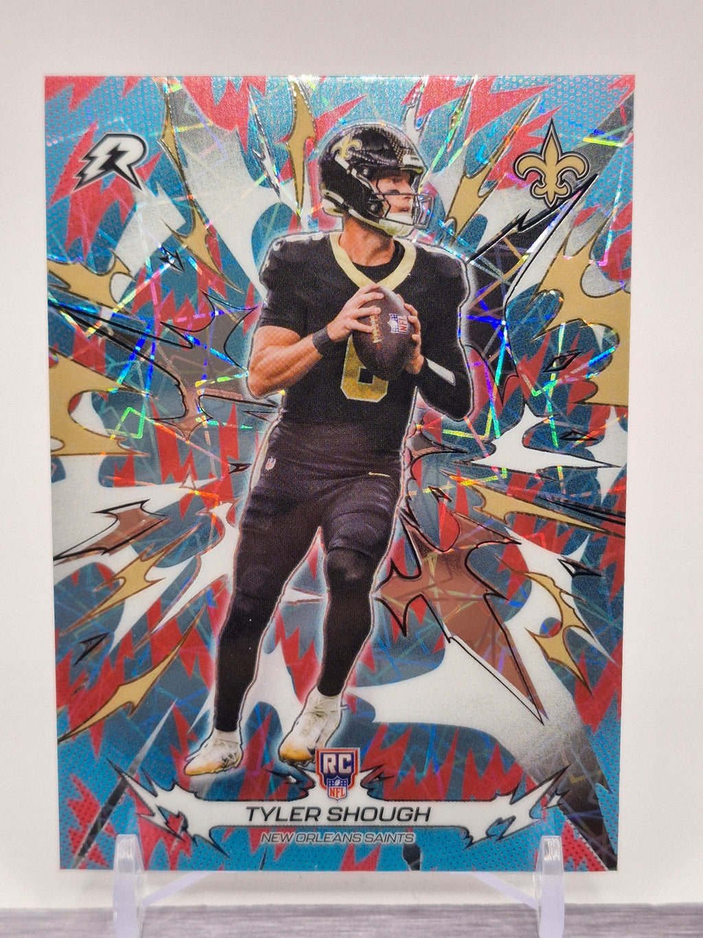 2025 Topps Resurgence #163 Tyler Shough Blue & Orange Spark Refractor