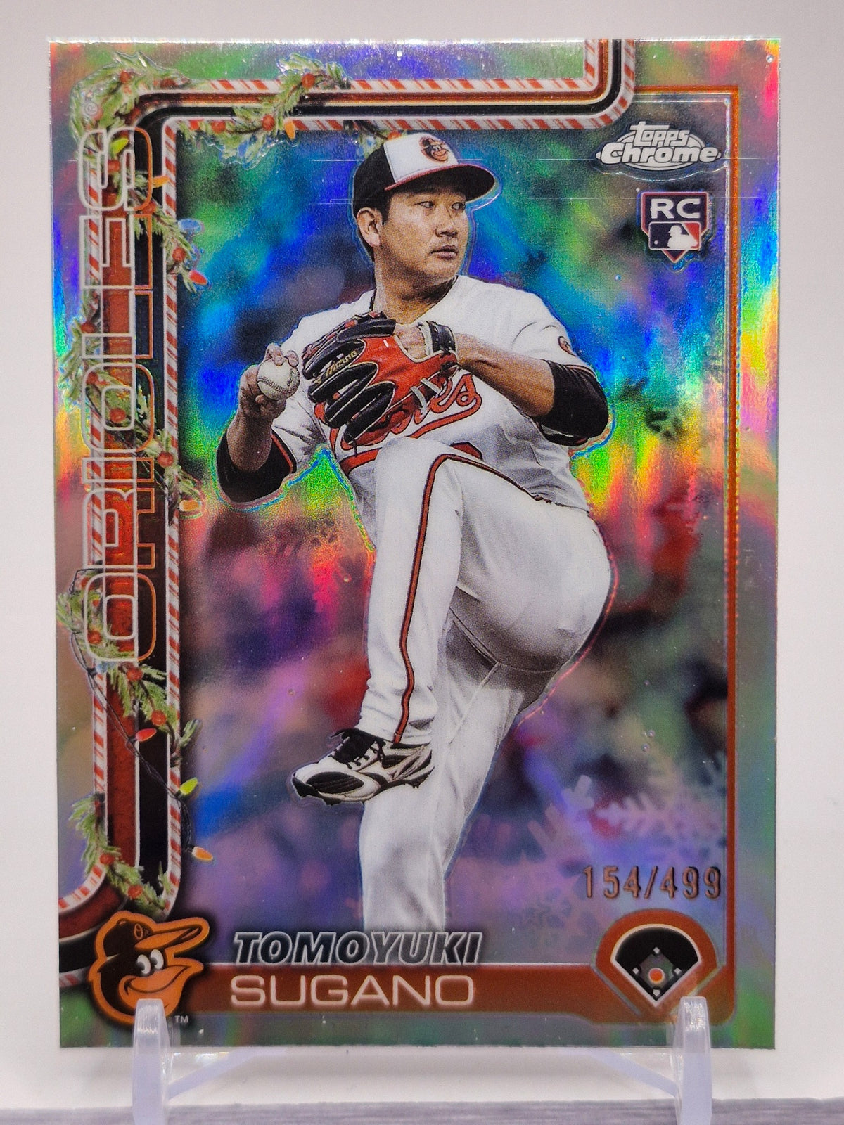 2025 Topps Holiday #H137 Tomoyuki Sugano Gold Holiday Lights