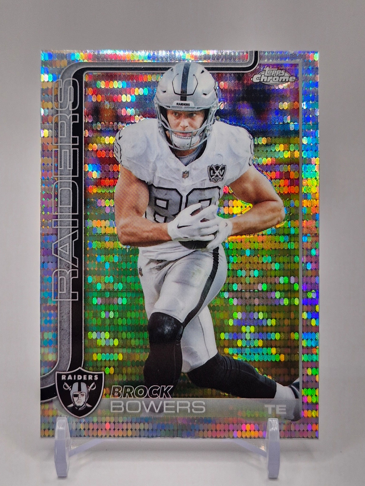 2025 Topps Chrome #178 Brock Bowers Pulsar Refractor