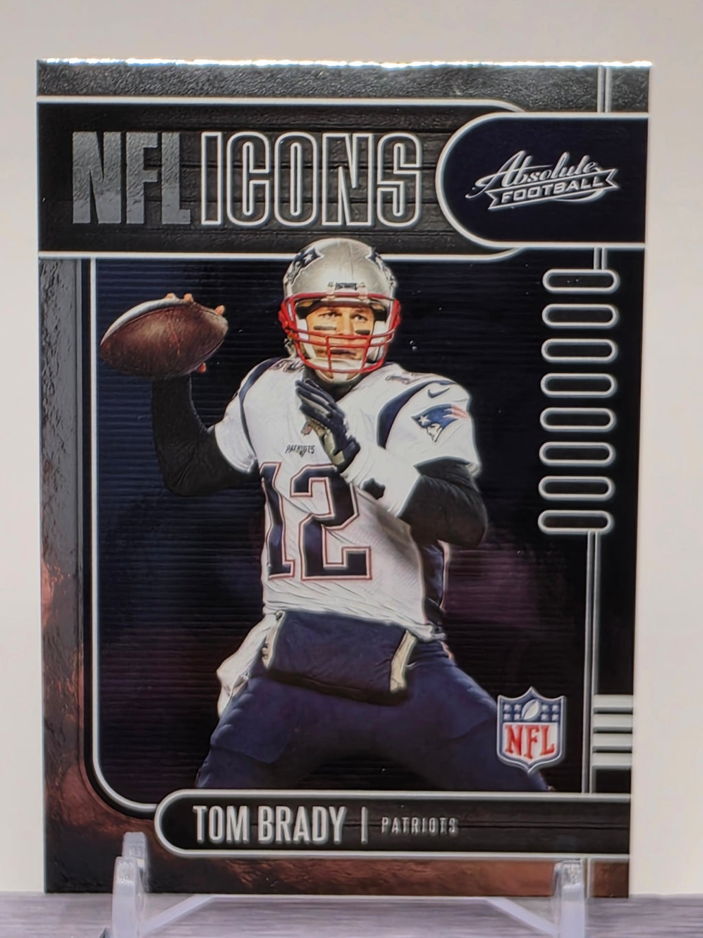 2019 Panini Absolute #3 Tom Brady NFL Icons